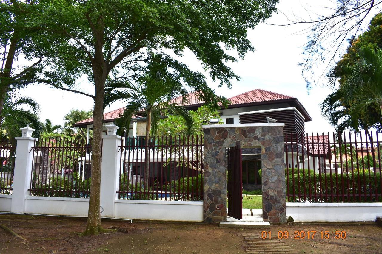 12Haven Stunning Seaside Luxury Villa Pd With Kids Pool Port Dickson Exterior photo